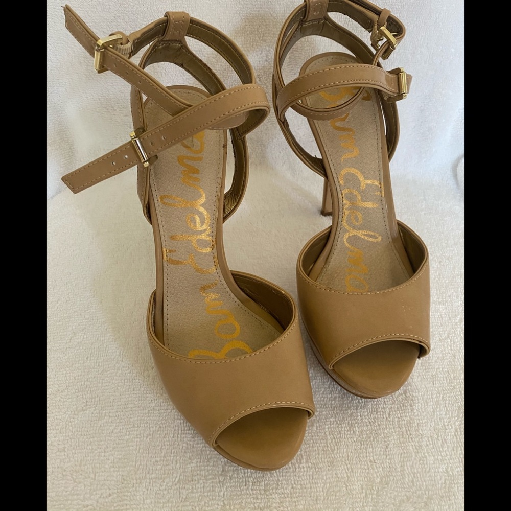 Sam Edelman nude heels